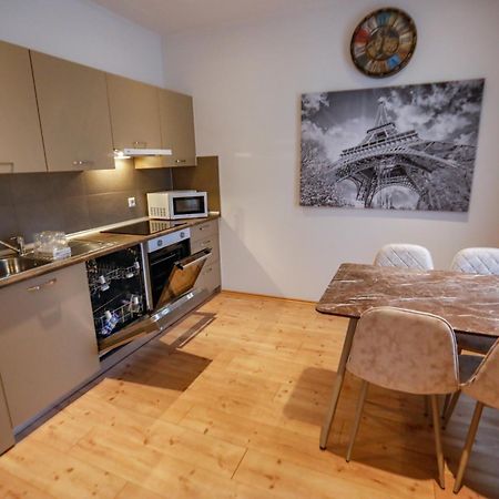 Turis Ferienwohnung 65-1 Triberg im Schwarzwald Buitenkant foto